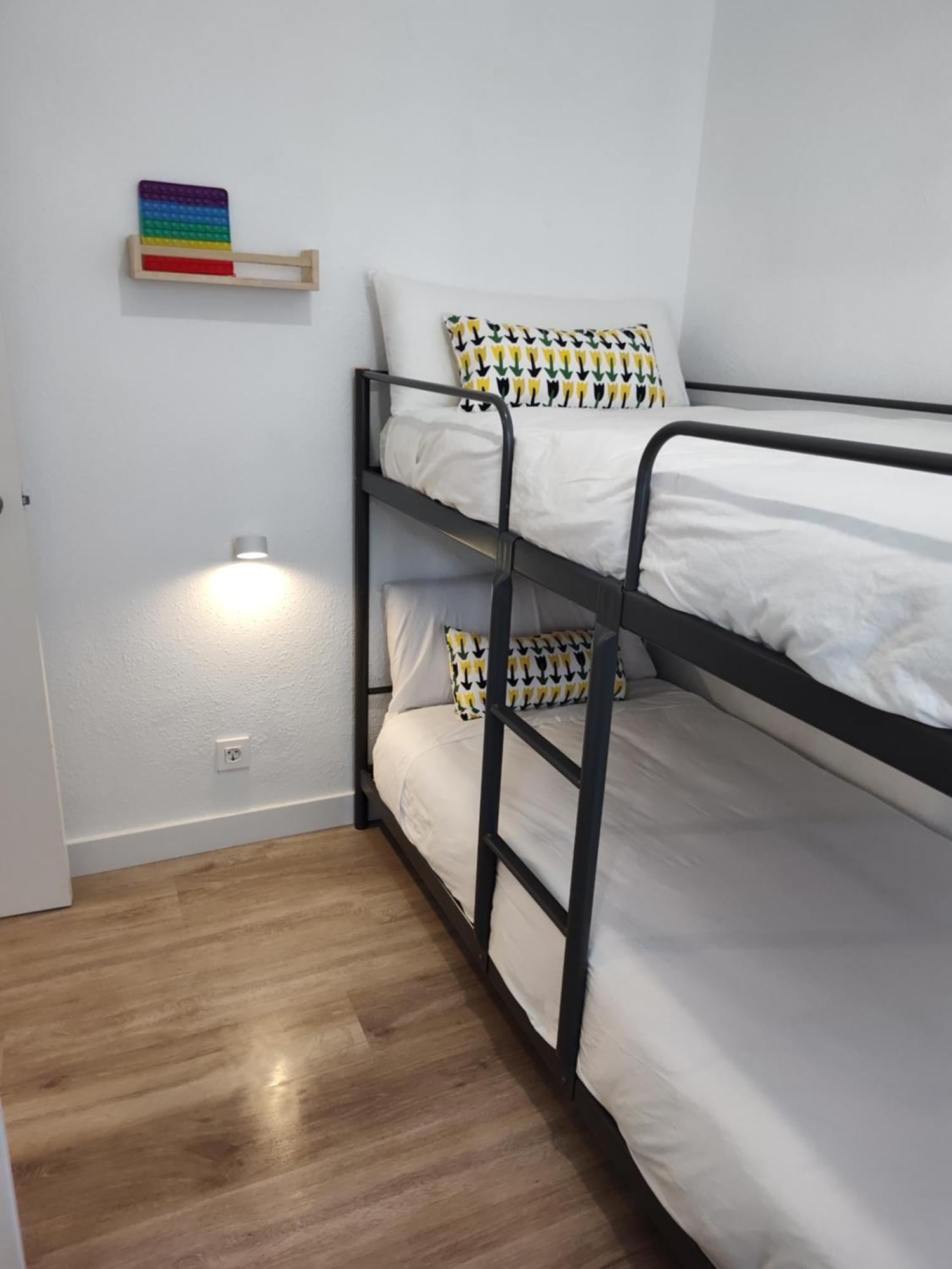 Apartamento Entero Con Desayuno Incluido Y Parking Gratuito, A 3 Km De Playa Con Aire Acondicionado Muskiz Esterno foto